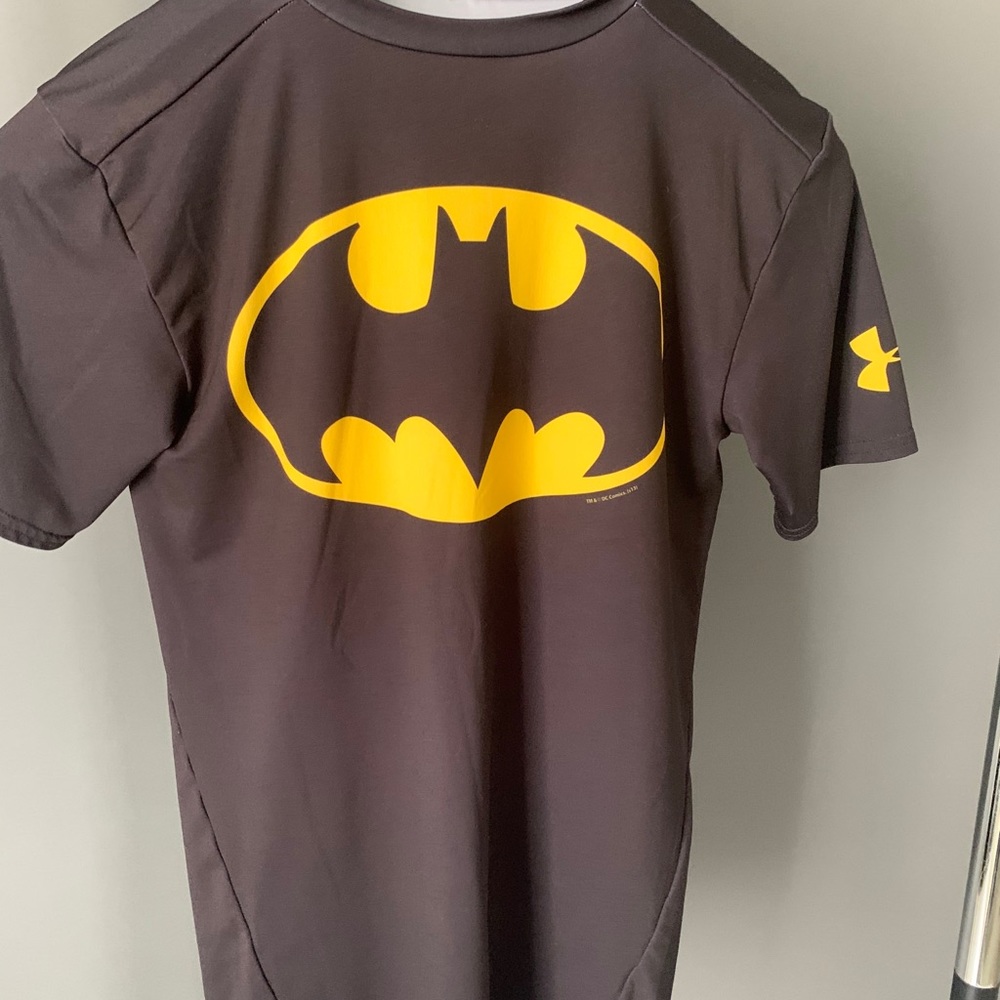 Men’s Under Armour Batman shirt
